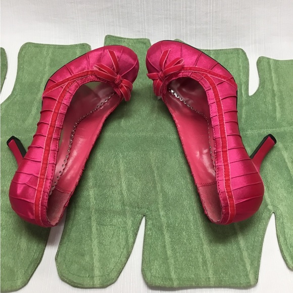 Pulse New Darling Hot Pink Color Heels - Picture 4 of 9